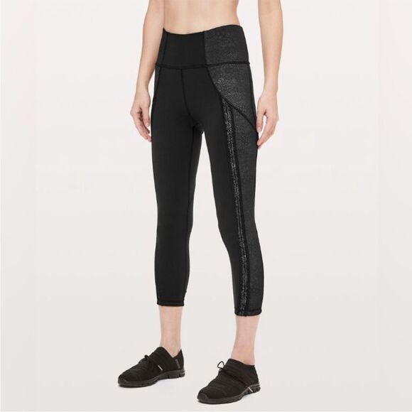 Lululemon Power Lines Crop *21" Black / Meisai Black White size 6 - Picture 1 of 11